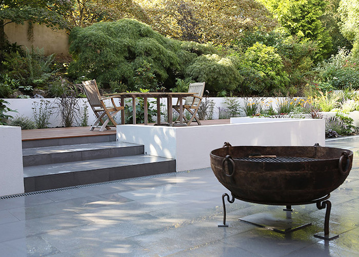 Nina-Baxter-Garden-Design_Contemporary_family_garden